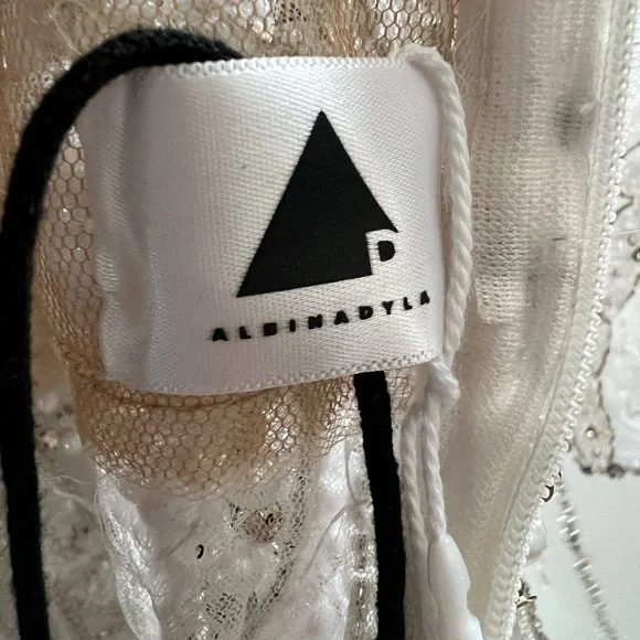 Albina Dyla Silver and White Beaded dress - Picture 6 of 8